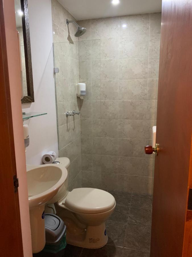 Hotel Porton Colonial Medellín Extérieur photo