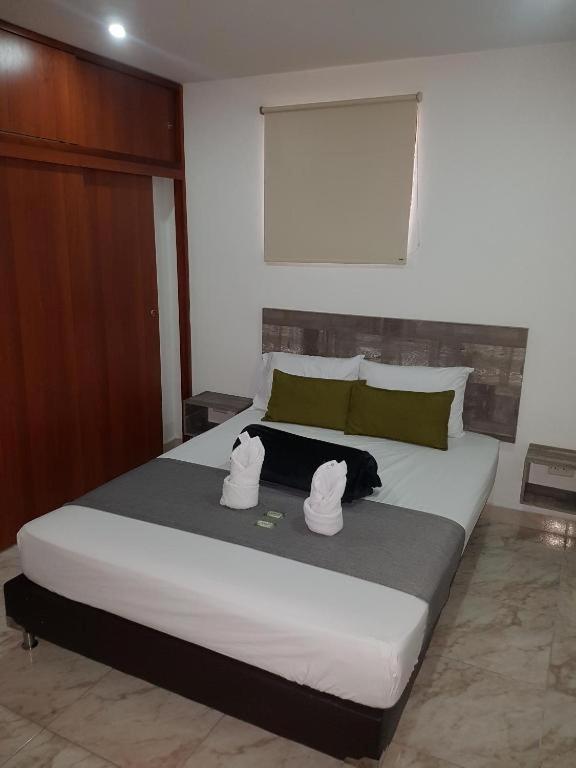 Hotel Porton Colonial Medellín Extérieur photo