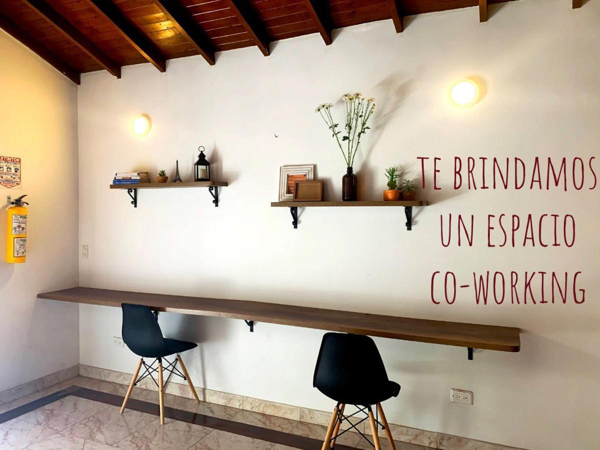Hotel Porton Colonial Medellín Extérieur photo