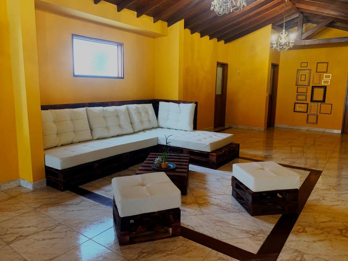 Hotel Porton Colonial Medellín Extérieur photo
