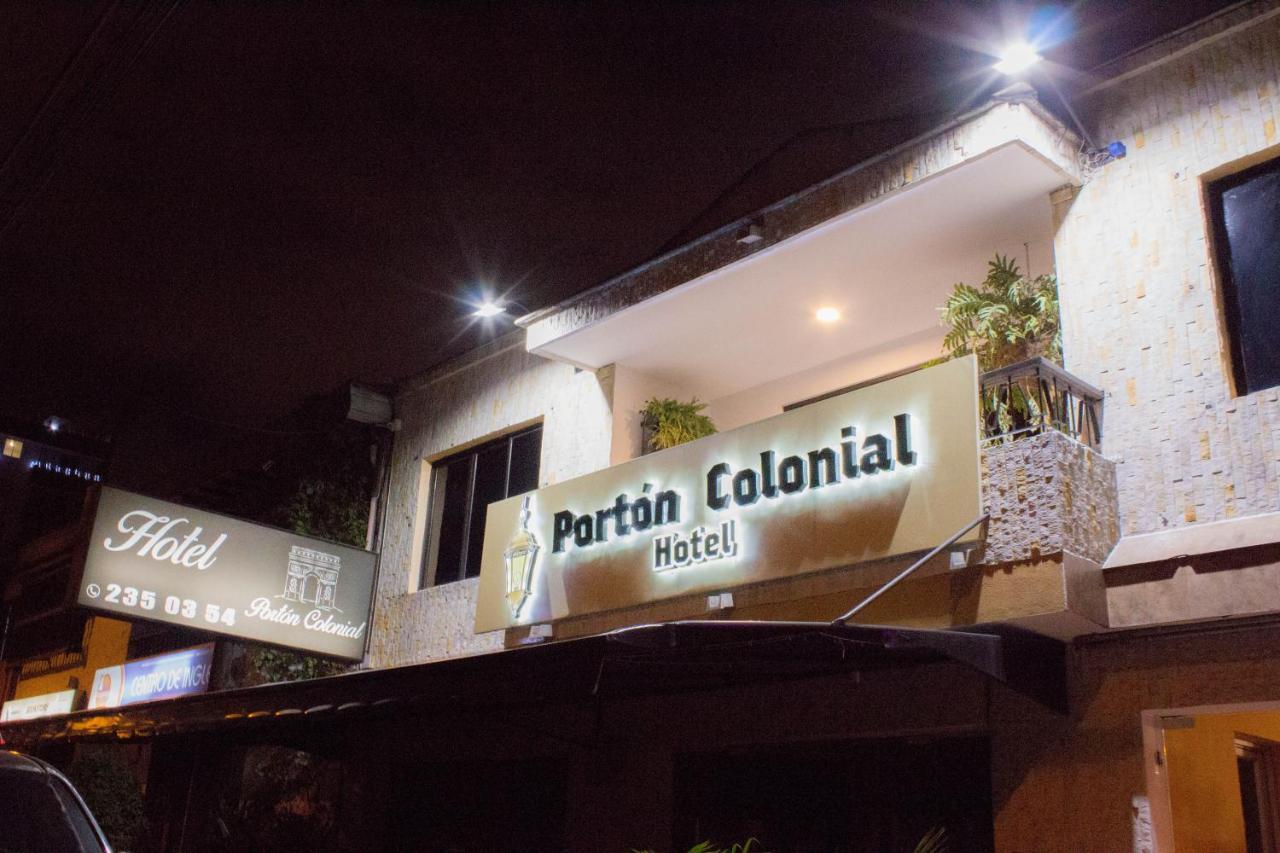 Hotel Porton Colonial Medellín Extérieur photo